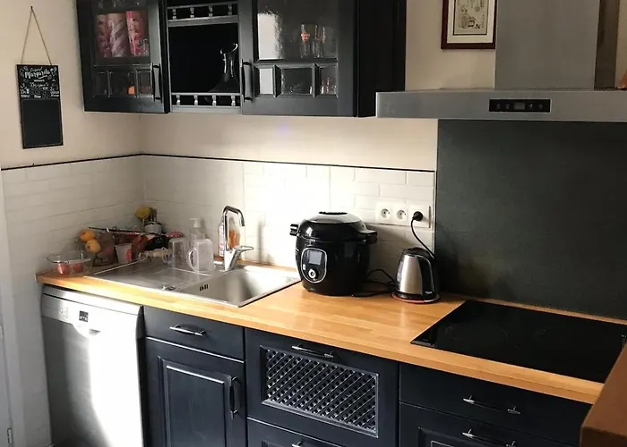 Maison Chaleureuse, Au Calme, Proche De Tout, Avec Piscine Privee *