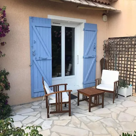 Maison Chaleureuse, Au Calme, Proche De Tout, Avec Piscine Privee