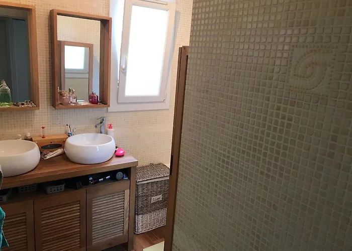 Maison Chaleureuse, Au Calme, Proche De Tout, Avec Piscine Privee Villa